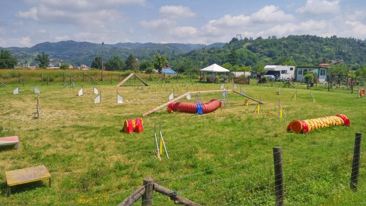 Relais Black Horse Millesimo Bagian luar foto
