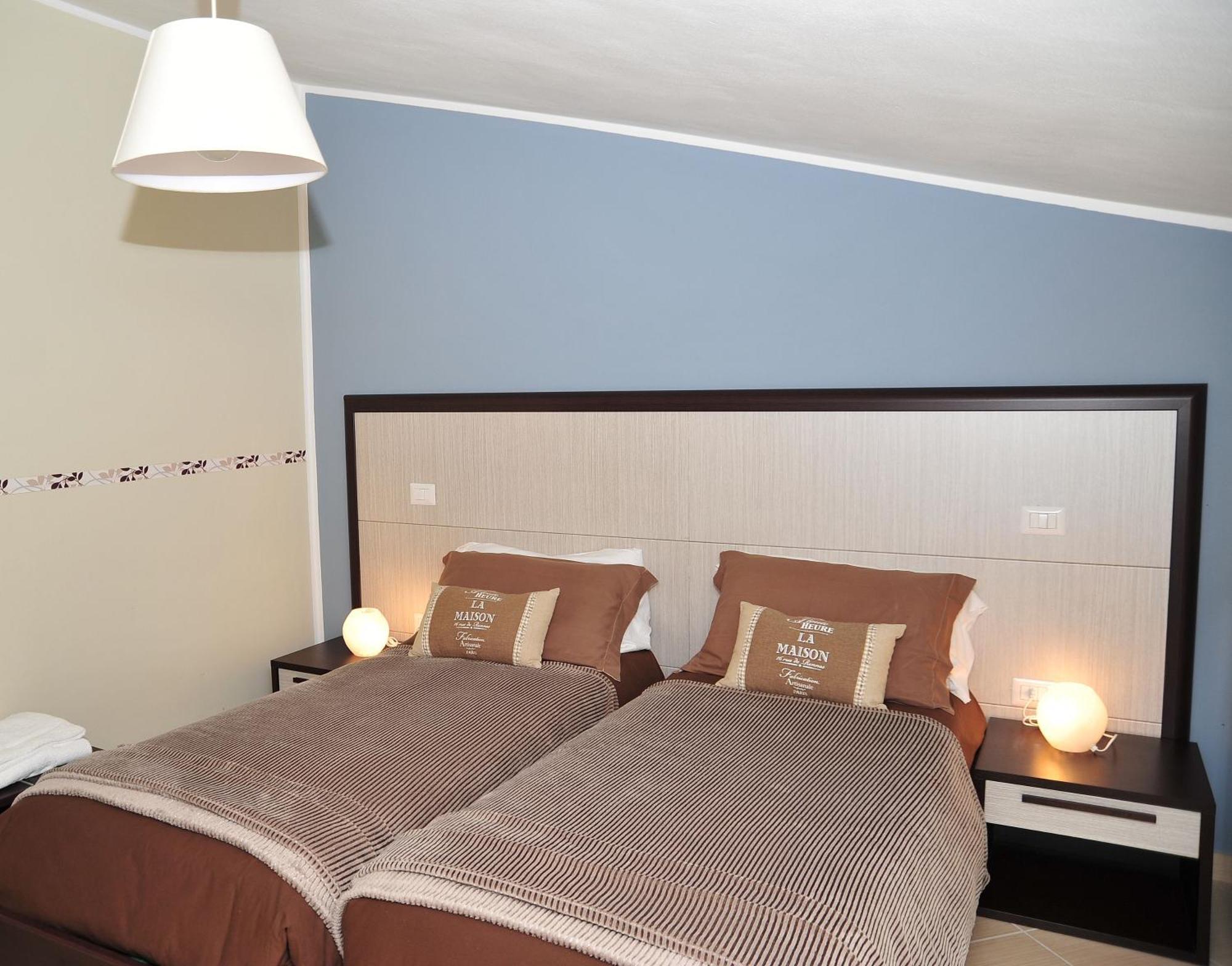 Relais Black Horse Millesimo Ruang foto